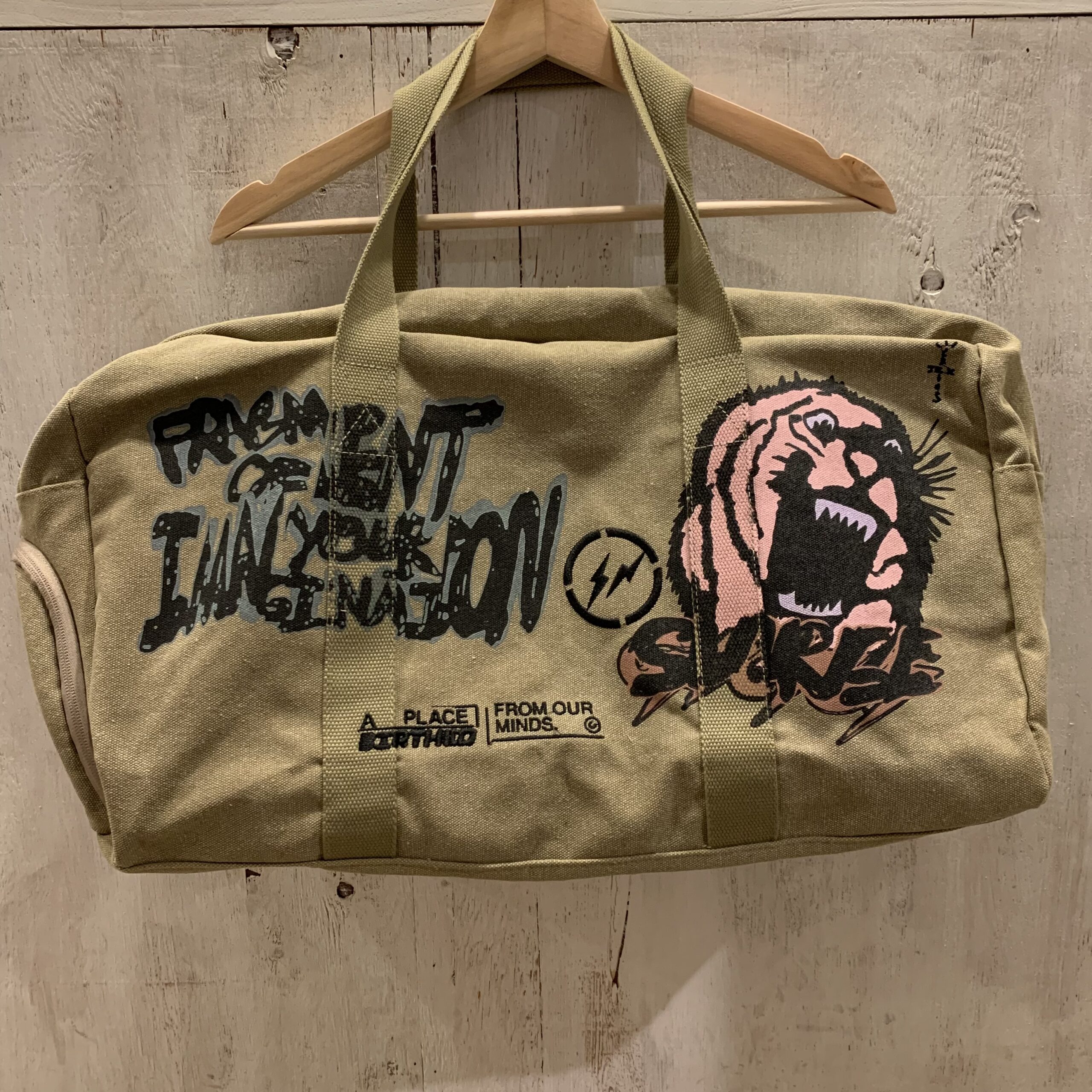 Travis Scott Cactus Jack Fragment Flames Tote Review & Sunrise Kaws Tee  Review Try On How To Style 