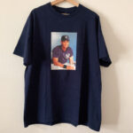 NEVER CERTIFIED//OD ROOKIE CARD TEE NAVY